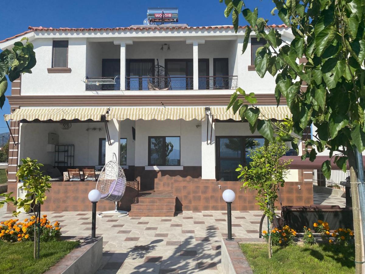 Guest House Costa 1 Karianí Kültér fotó